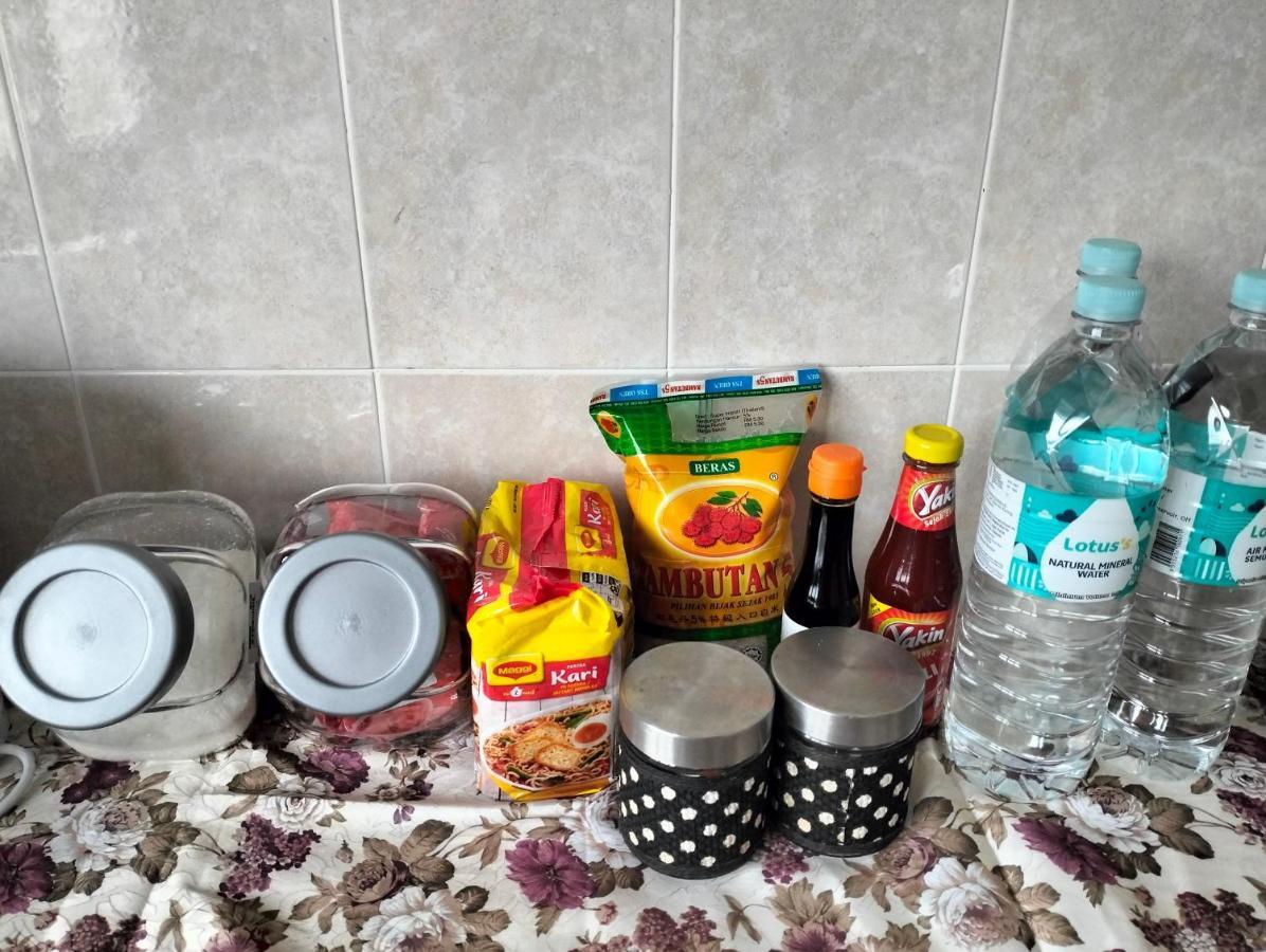 Anggun Homestay 세리 이스칸다르 외부 사진